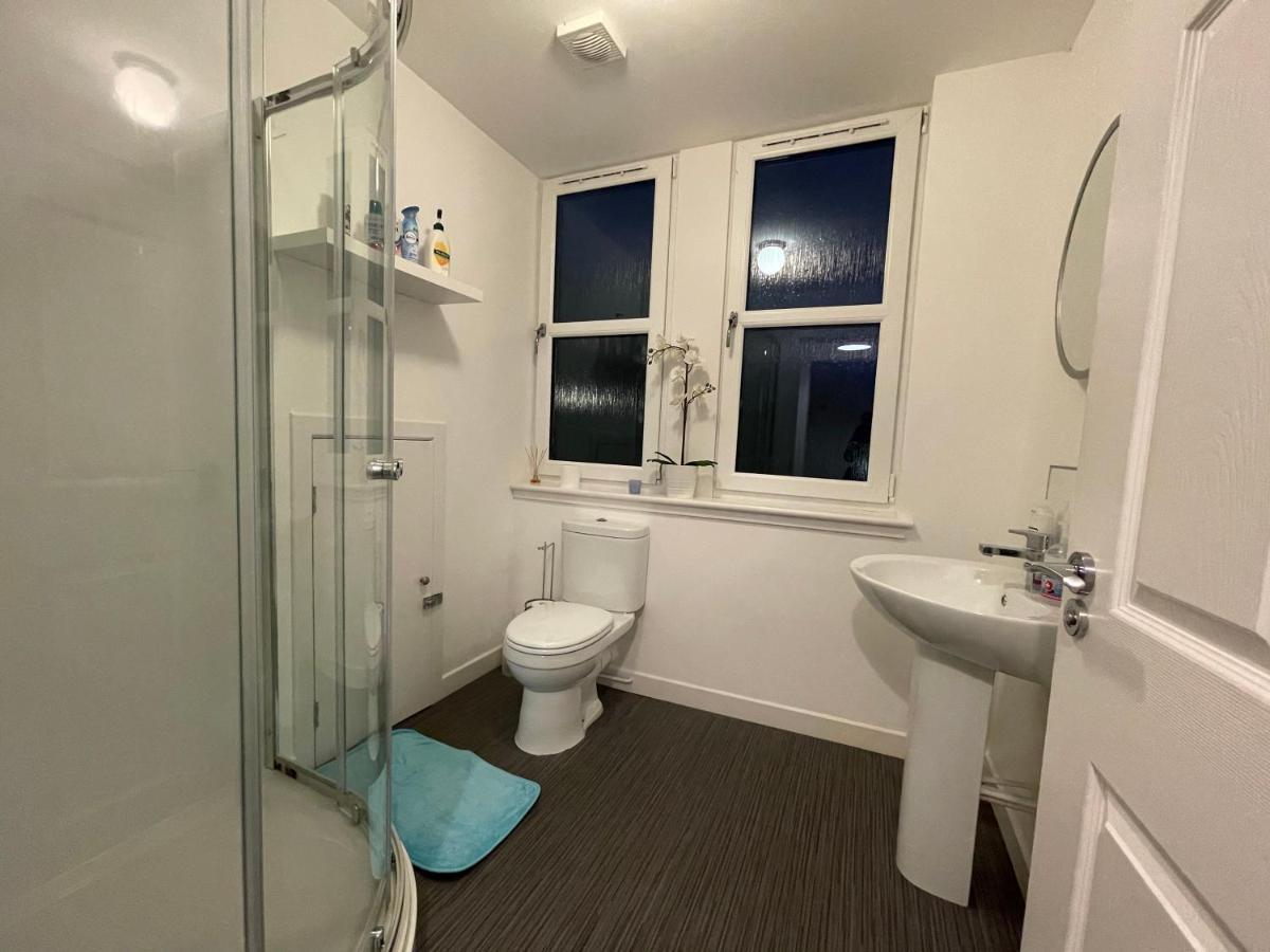Carvetii - Edward House D - 2 Dbl Bed 2Nd Floor Flat Leilighet Dunfermline Eksteriør bilde